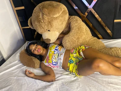 Ebony_beautifull i love bob 💛 Billede 3