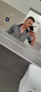 Kisszivacs Public  2টি ছবি