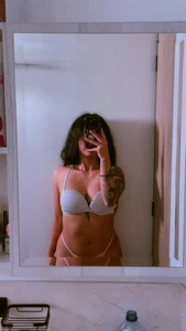 elaine_sun1 Just Me. ❤️‍🔥 Immagine  6