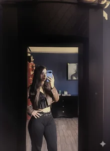 Sienna_Gol Public Pic 6