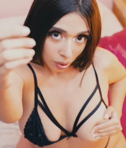 ME de kiaraglam2  photos