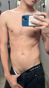 my body ⬰ de Anky_xx  3 Imagens