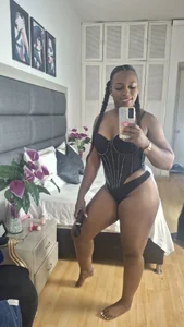 NaomyDixxon's Sexy Sex Photo 8