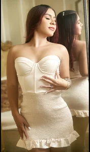 TiffanySton Public Pic 6