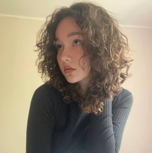 MariamFarr Public Pic 4