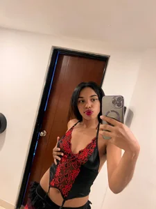 bella_moonlight_crのvampire girl sexyの 5枚の写真