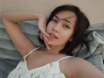 BryannaLazzaro light and fresh Pic 2
