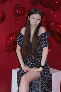 NikaRainのSt. Valentineの 9枚の写真