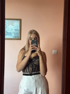 AlinaLiii exciting Pic 2