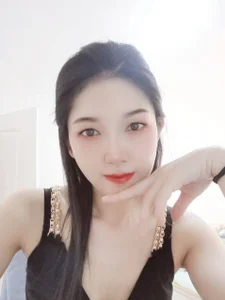 xiaoxianerw 小门 Pic