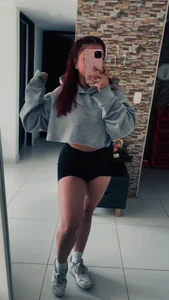 dawaaa_ Gym Outfits 💪🏻🤍 Pic 8