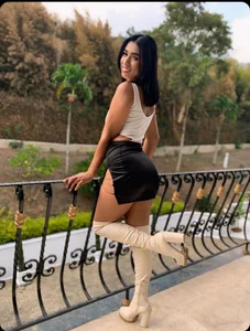 Wendy_Marchall With boots 🥵 Pic 2