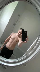 ShockingRegular's XXX Nude Photo 1