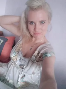 Public od LizaCakes  4 snímek