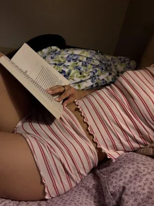 accompany me in my bed de Salomebloom_  3 photos