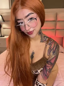 sophi_karter Which color suits me best? รูป  6