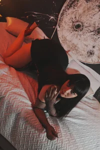 AmberGreyy_ I'm here to seduce you 👯🖤! Pic 4