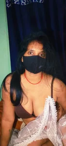 queen_shivaniのHelloの 4枚の写真