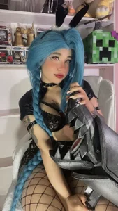 evybubblesのJinx Rabbitの 3枚の写真