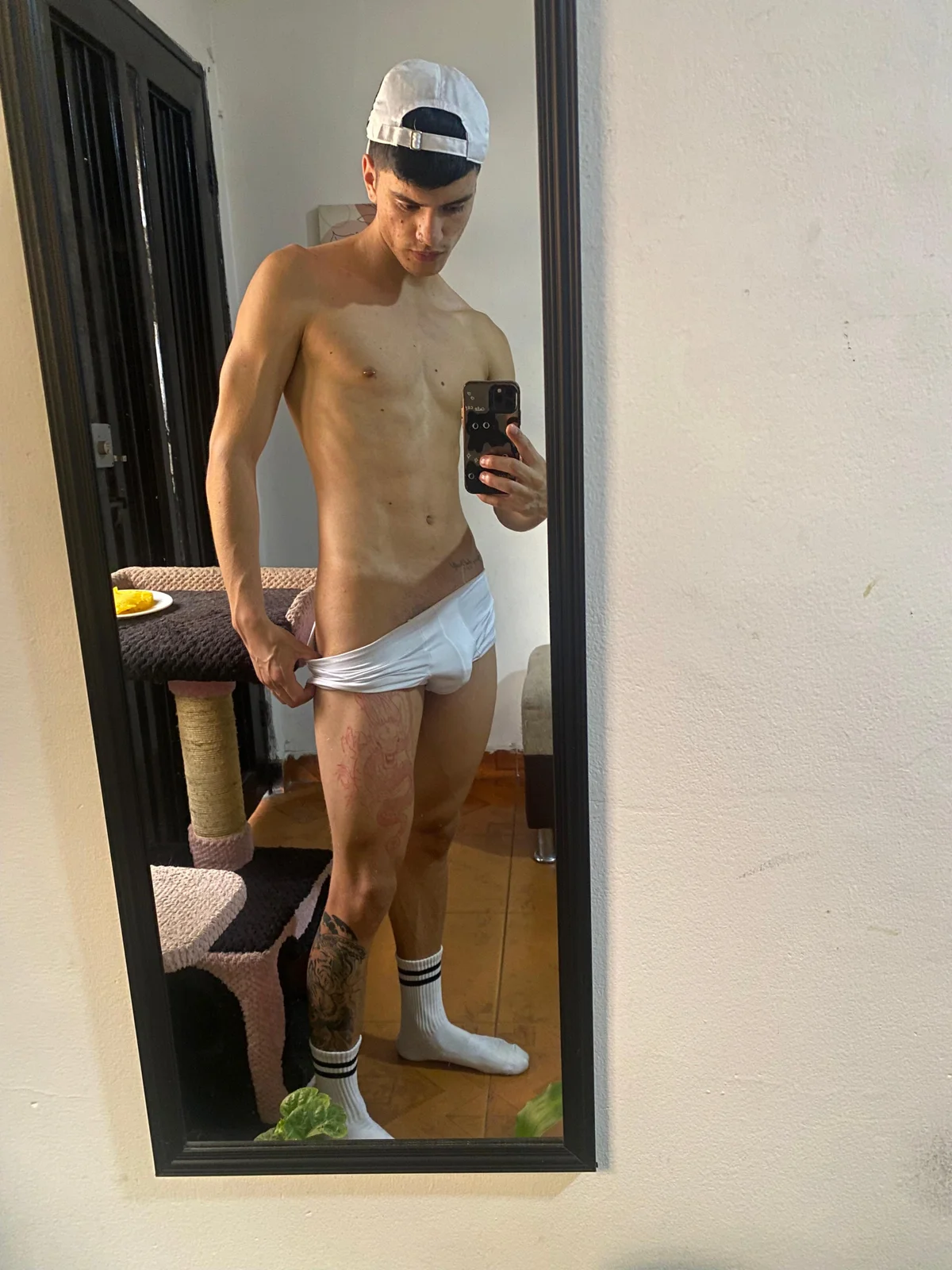 LeoTease Trendaava kuva 7637