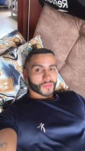 Danny_Willson wanna take me on a date? Foto 5