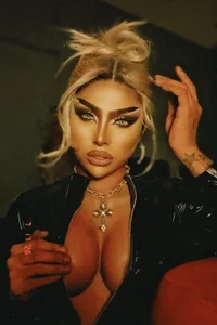 MassiveCockTrans: GODDESS OF ALL TIME✨ ( 3 фото)