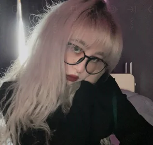 Helen_Carson Public Kuva 2