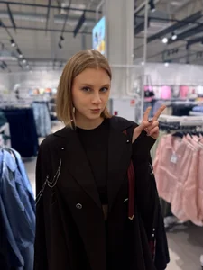 Kiki_Stacy Lets take a shopping walk together ? :3 รูป 