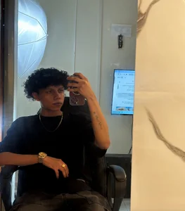 _taylor_black pff Foto 2