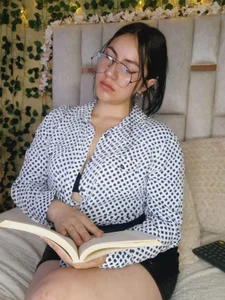 jenifer__power10 👓Your shy student👓 รูปภาพ 