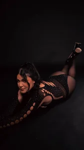sofia__thompson subtle yet unforgettable Pic 3