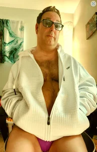 NakedOldNerdyDude Just a Hint... Foto