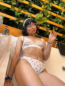 VioletxBloom a little angel hot🔥 Pic 3