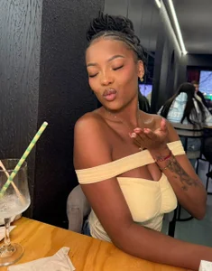 Isaa_Coleman_ Astonishing Vibe 🔥✨ slika 3
