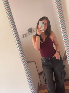 NixieSterling Casual cute girl Pic