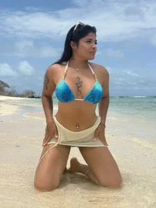 Pamela_Moreno_ Public slika 8