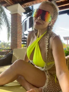 EvelinaGrey Public Pic 6