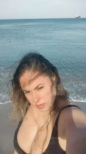 Alisson_zambrano kullanıcısının 😈❤️ I was at the beach and I remembered you and I took these sexy pictures.🔥🥀 albümü -  6 fotoğraf