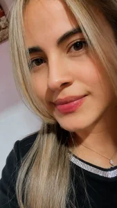 Hailey_Parker Public Kuva 2