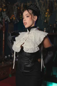 RoseFerrera: Poison & Lace 🖤 ( 8 фото)