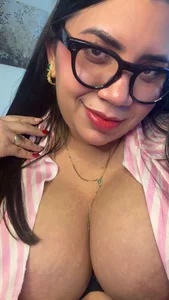 Conny_honeyy my favorite color🎀🎀🎀🎀 Pic