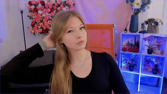 LunasFrost Public Pic 2