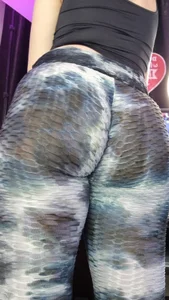Big ass in leggings
