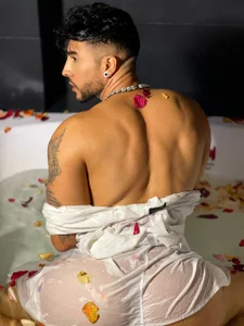 Gentleman🔥 de teo_swt  3 Imagens