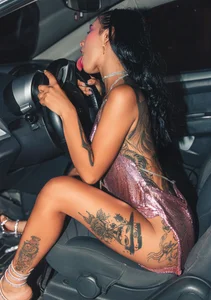 NikkiKros Public Foto 2