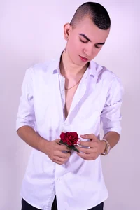 Rowan_Cley 🖤 I switch roles like I change positions... often รูป  3