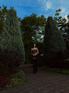 Sasha_Rutt Public Pic 5