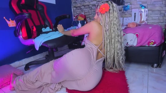 sofiacastillo01 SEXY BLONDE Pic 9