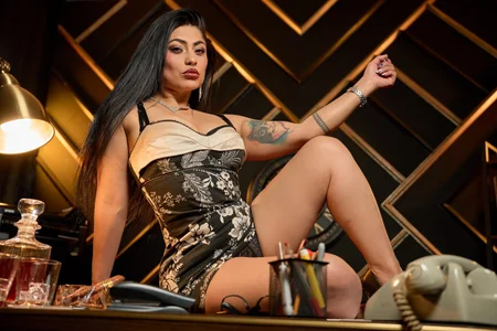 VictoriaRichi Sexy Secretary 📄  5টি ছবি