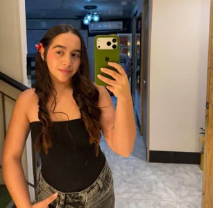 Alice__bennett Public slika 2